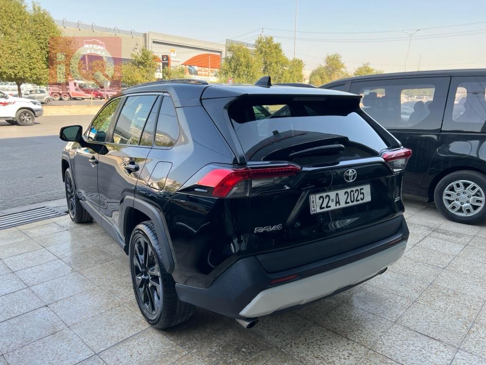 تويوتا راف 4